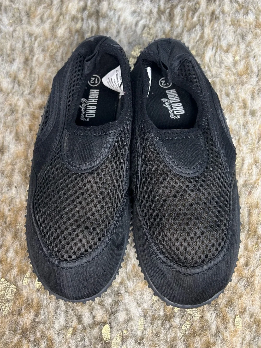 5 for $25🔥Highland Originals Black Water Shoes Boys Size 12